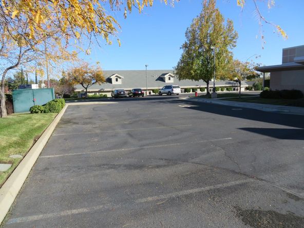 Surgery Center: 2439 Sonoma St, Redding, CA 96001